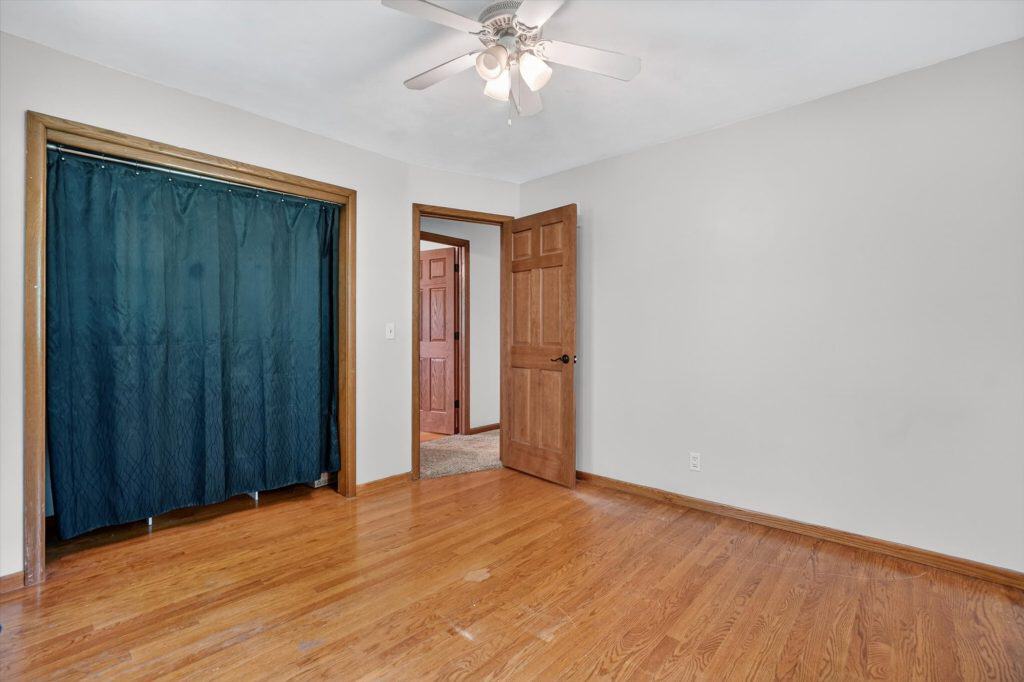 25-3806-E-Jacobs-Dr-Milton-WI-53563-WindowStill