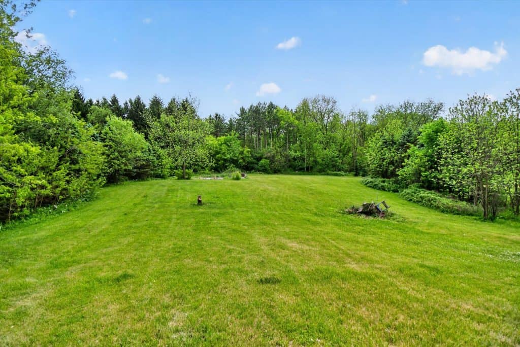43-3806-E-Jacobs-Dr-Milton-WI-53563-WindowStill